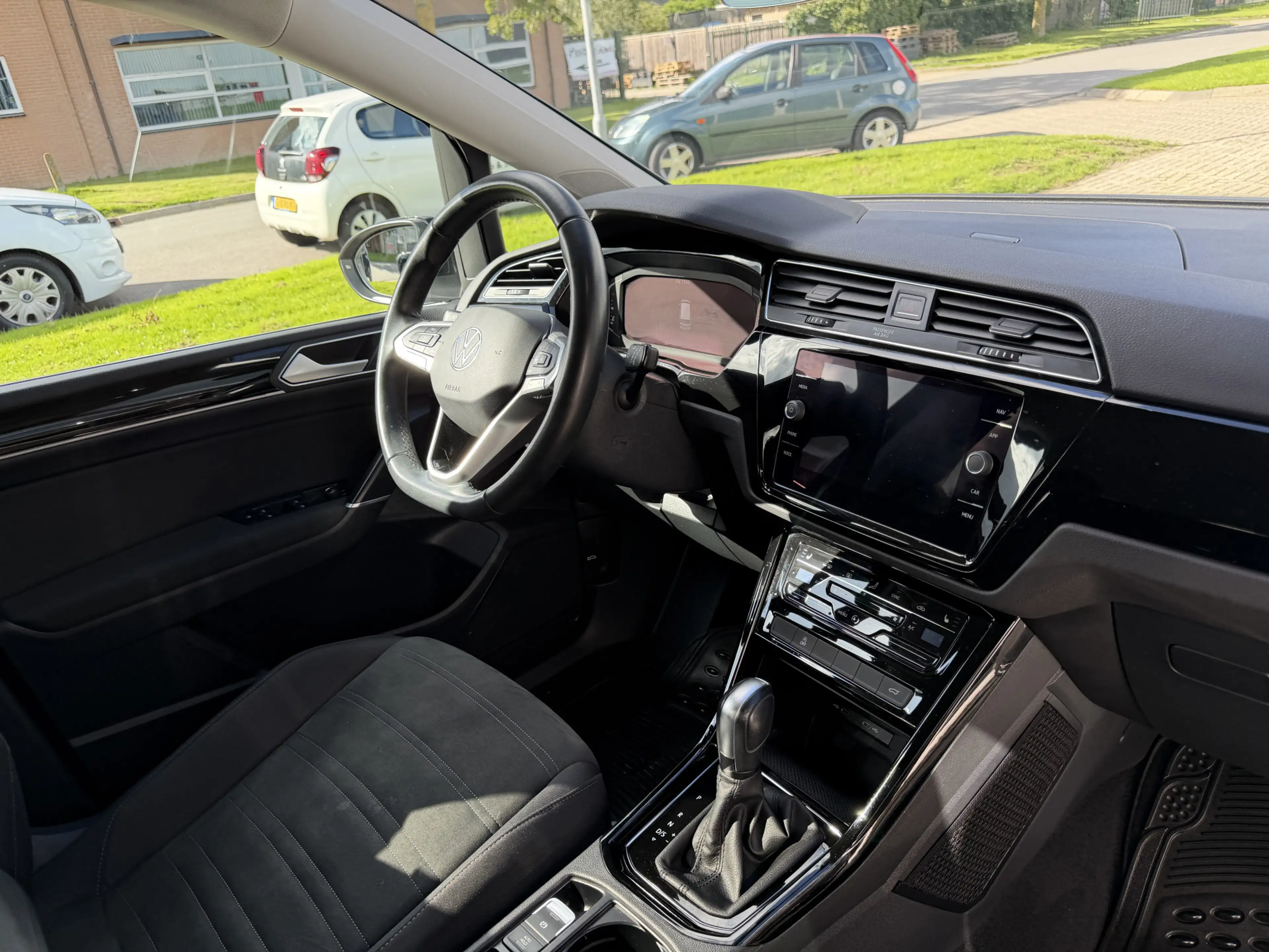 Volkswagen Touran 1.5 TSI Highline 7p App Carplay — photo 14