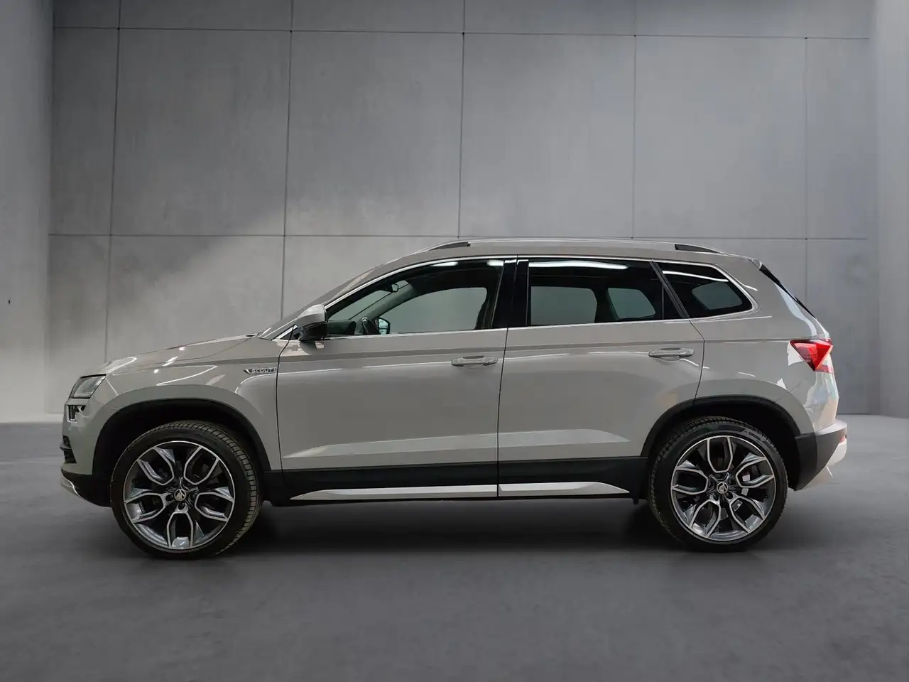 Skoda Karoq 4x4 SCOUT TDI DSG, миниатюра 3