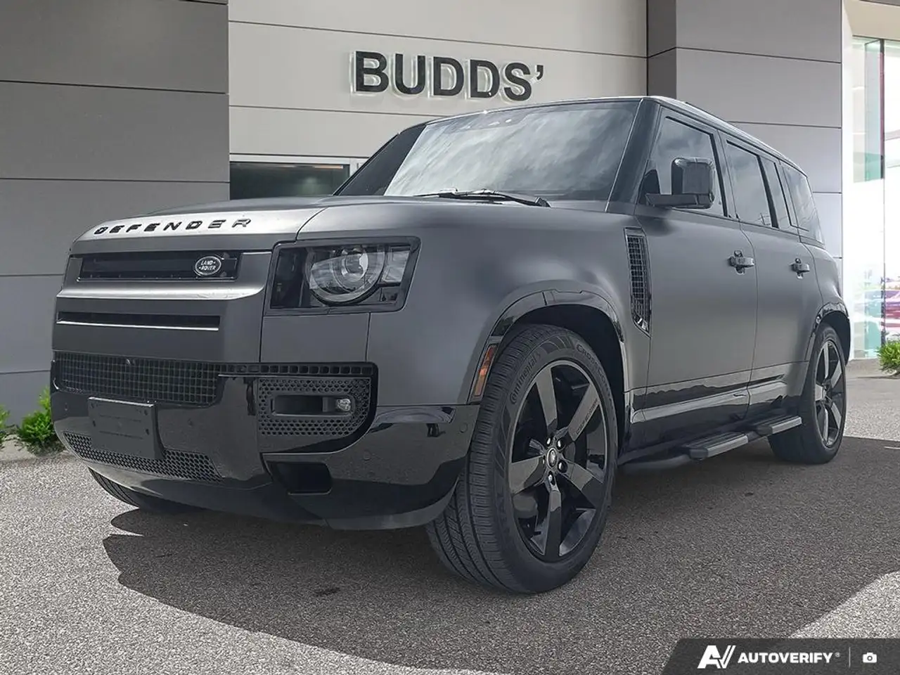 2025 Land Rover Defender