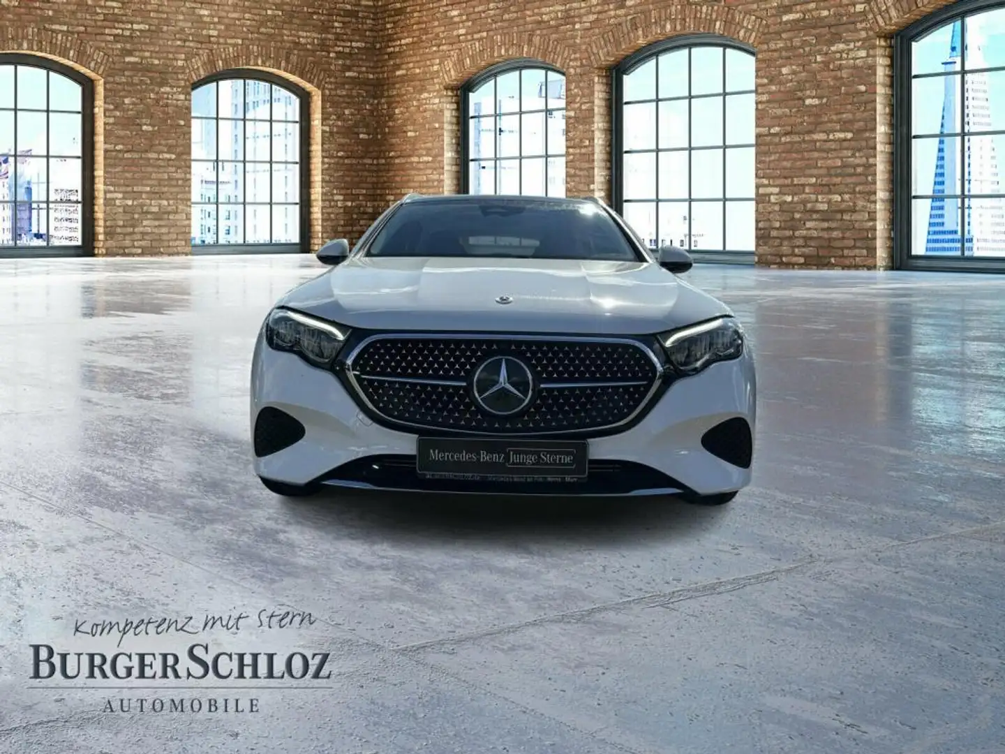 Mercedes-Benz E 200 T-Modell Pano SpurW W-Paket PDC SHZ LED Weiß - 2