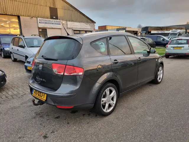 Seat Altea XL view 3