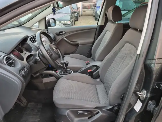 Seat Altea XL view 5