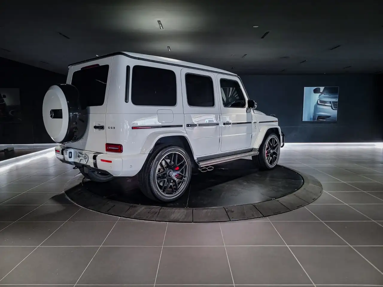 Mercedes-Benz G-Class снимка Mercedes-Benz G-Class