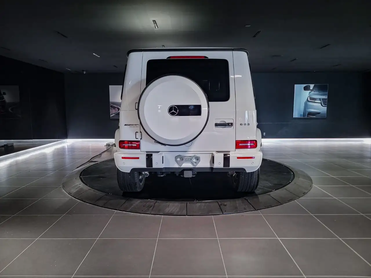 Mercedes-Benz G-Class снимка Mercedes-Benz G-Class