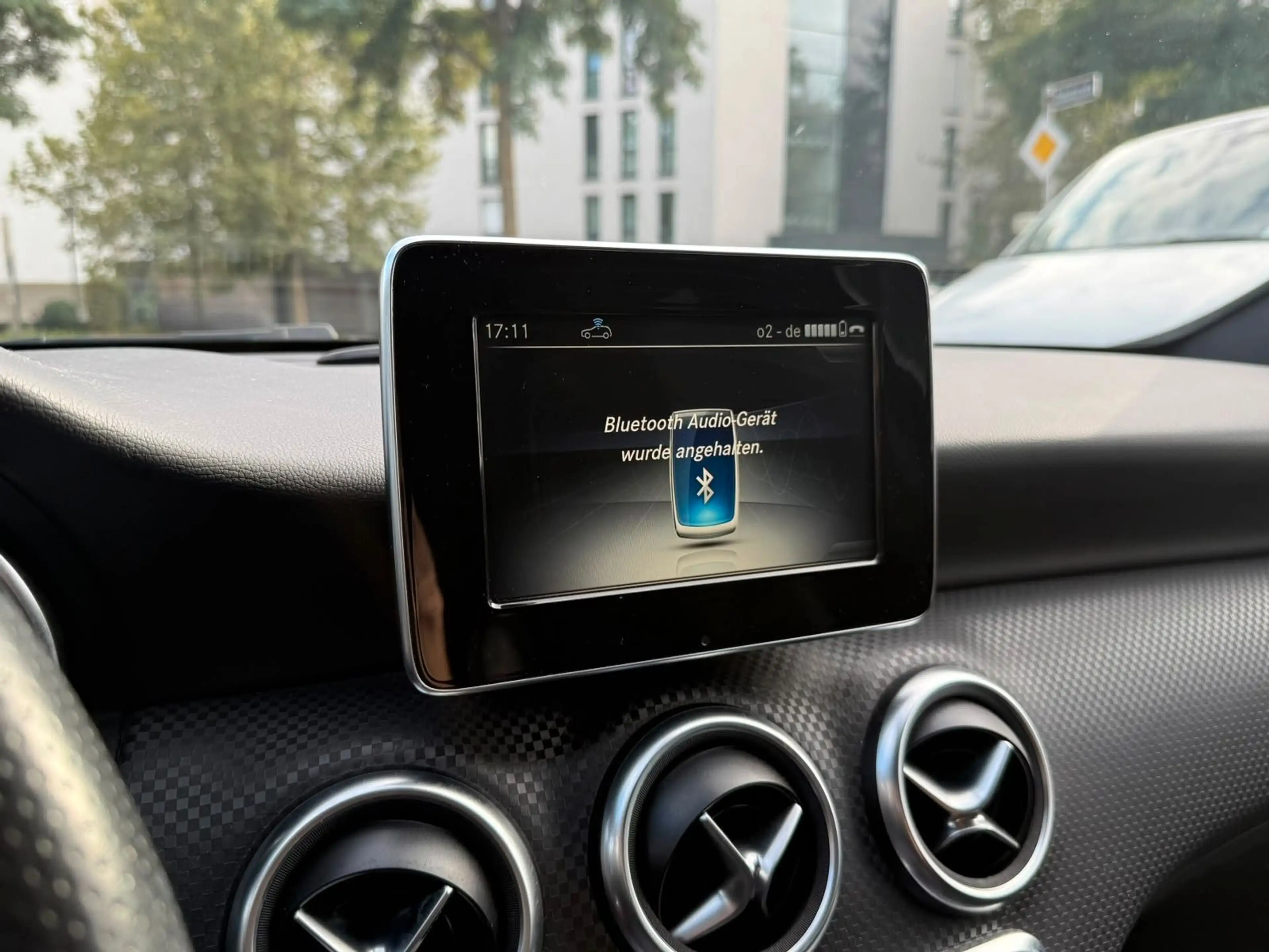 Mercedes-Benz A 200 Urban*Navi*Shz*ParkAss.*Sportsitze*Temp* — photo 14