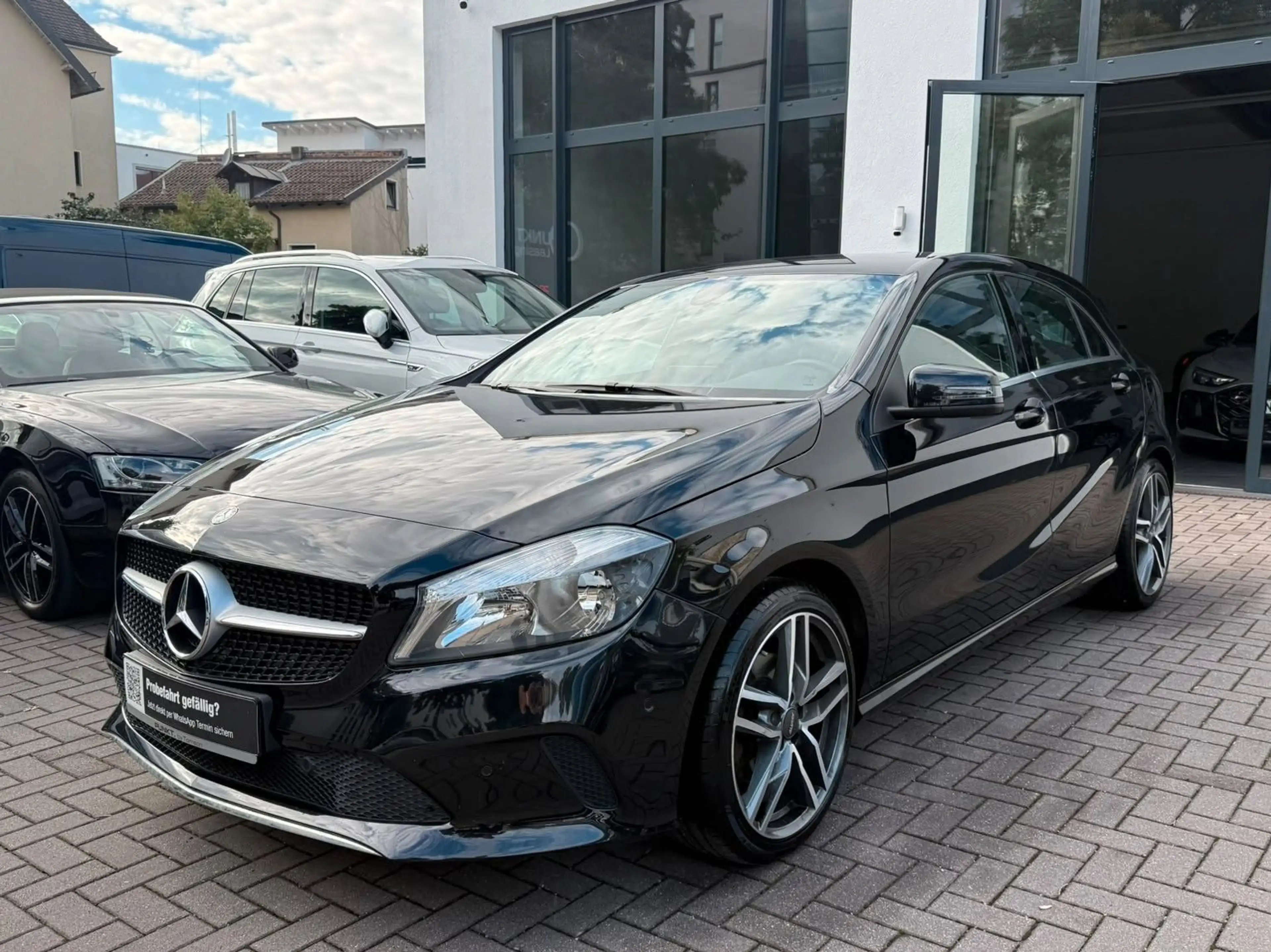 Mercedes-Benz A 200 Urban*Navi*Shz*ParkAss.*Sportsitze*Temp*