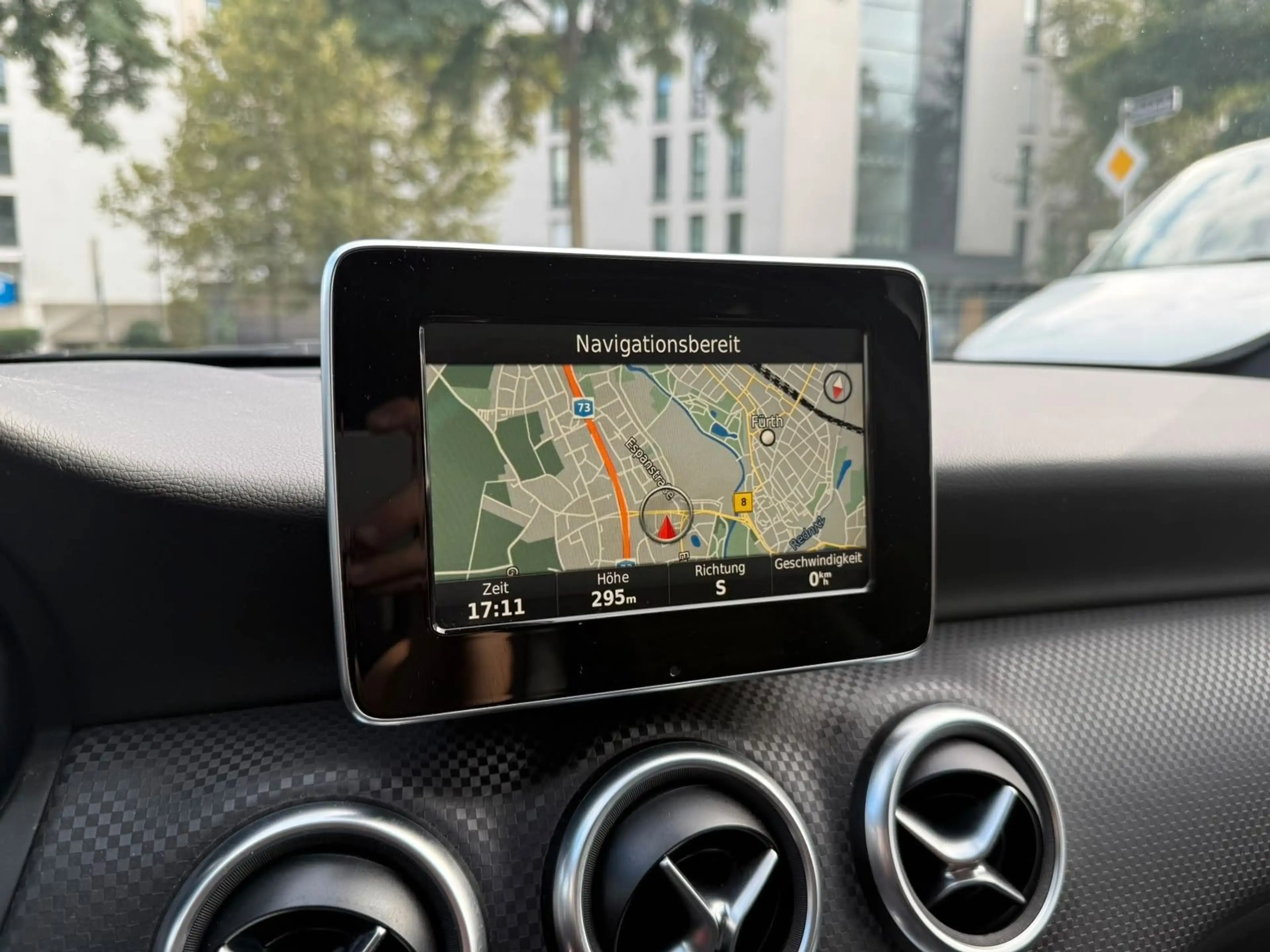 Mercedes-Benz A 200 Urban*Navi*Shz*ParkAss.*Sportsitze*Temp* — photo 13
