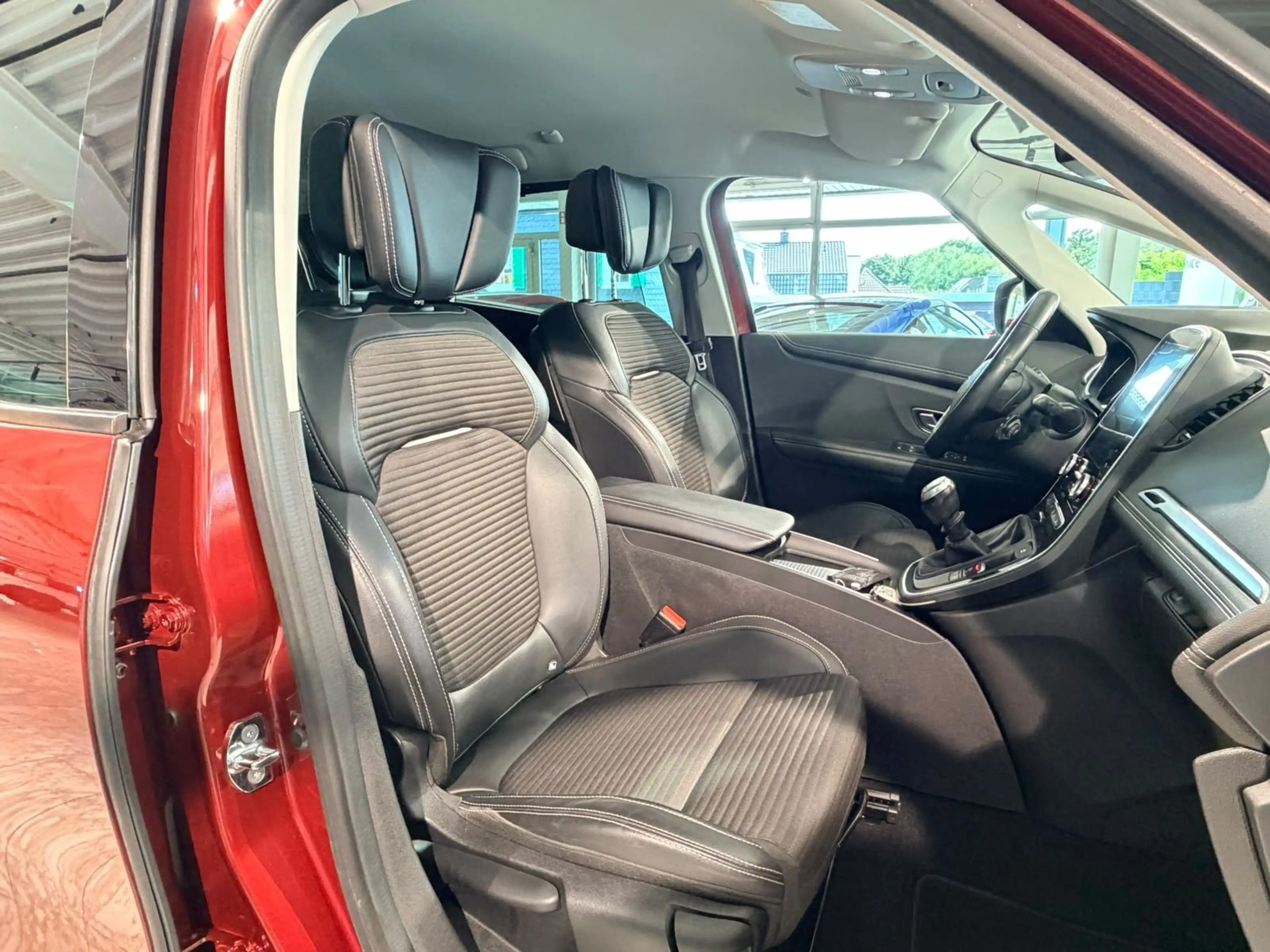 Renault Scenic BOSE Edition PANO*AHK*20"ALU*NAVI*KAMERA — photo 11