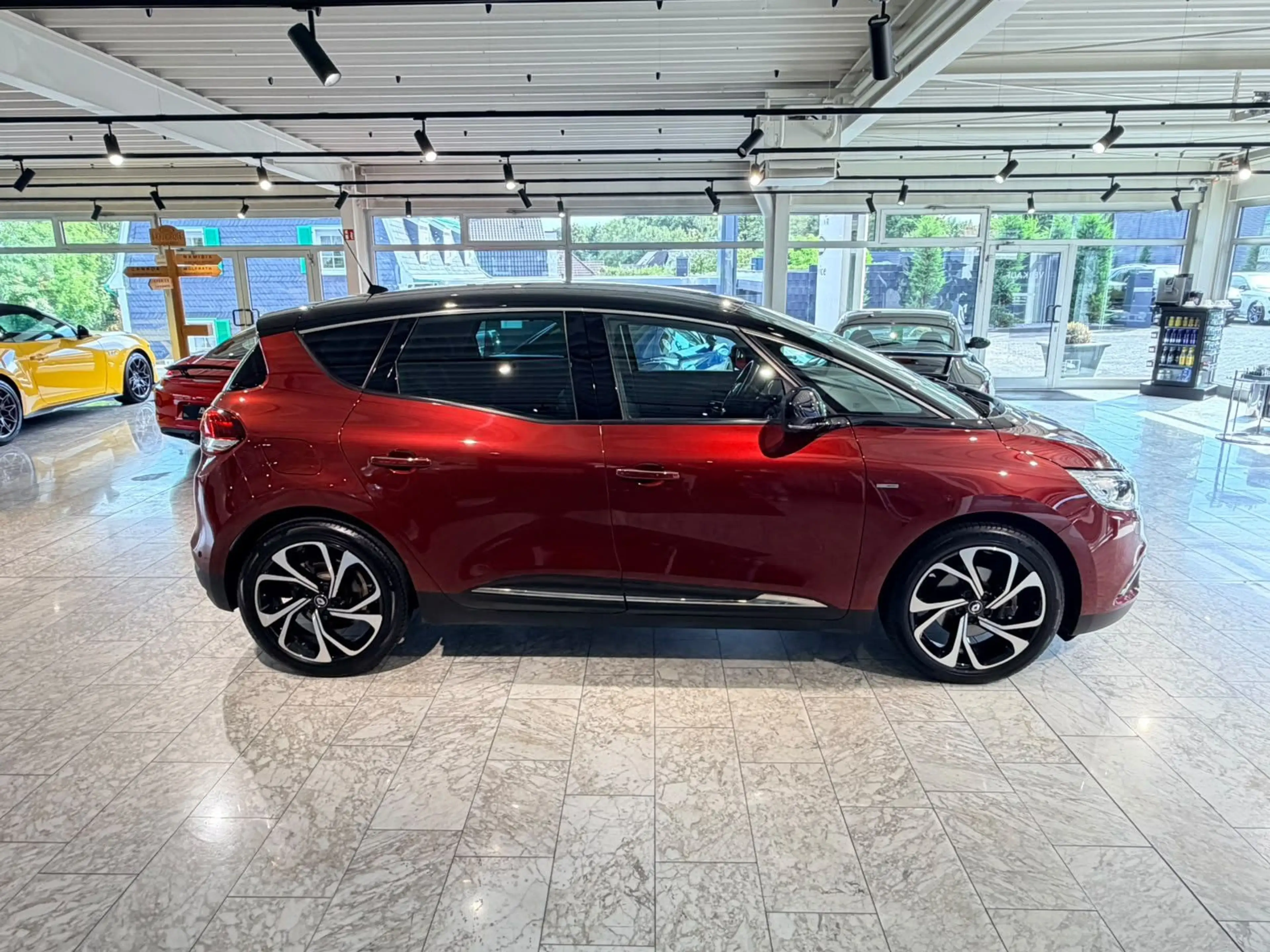 Renault Scenic BOSE Edition PANO*AHK*20"ALU*NAVI*KAMERA — photo 2