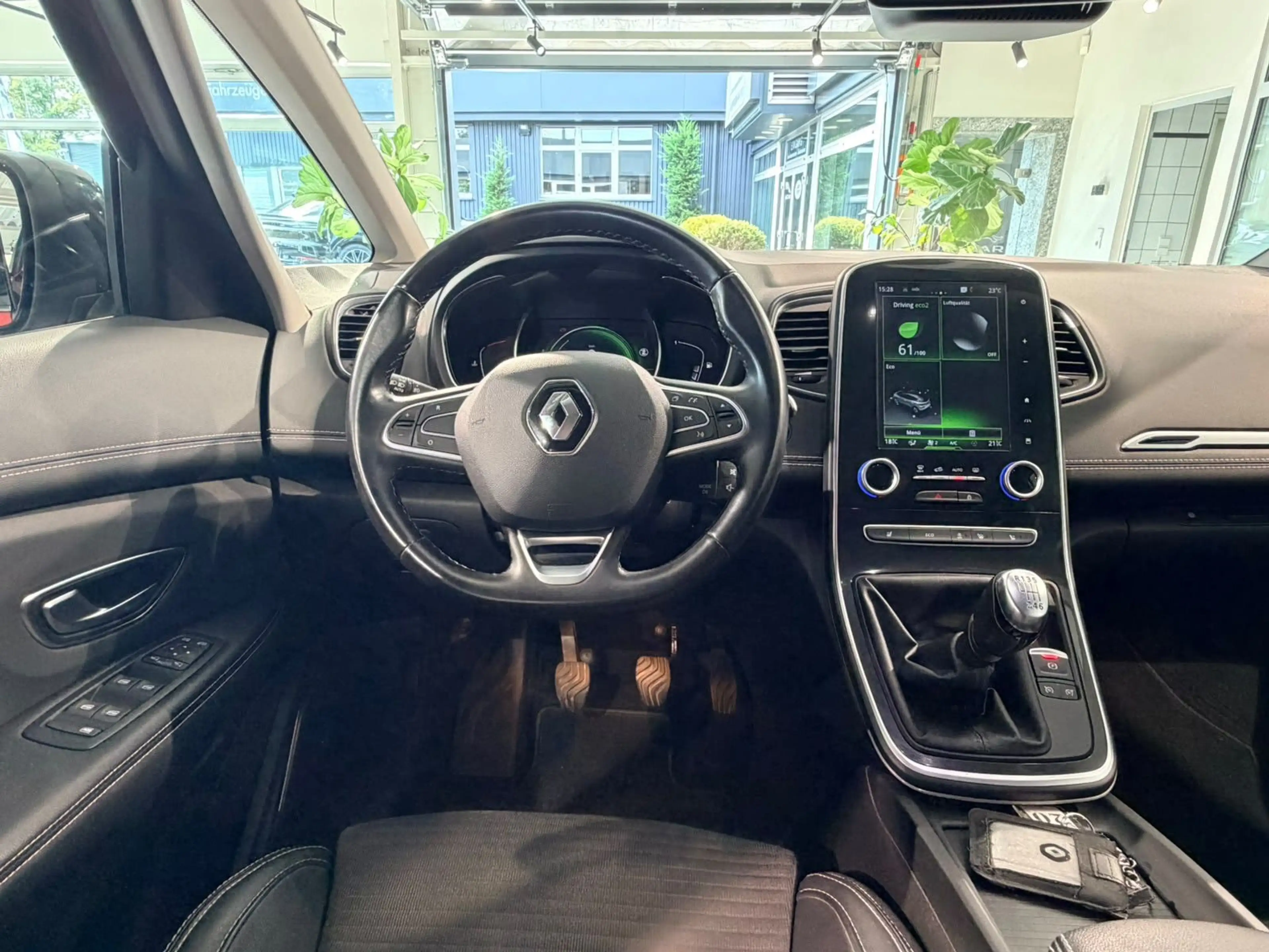 Renault Scenic BOSE Edition PANO*AHK*20"ALU*NAVI*KAMERA — photo 8