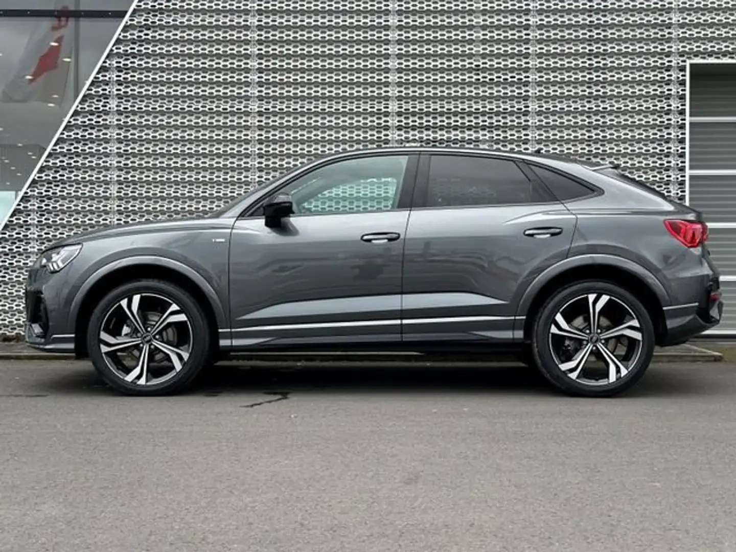 Audi Q3 Sportback 35 tfsi S line edition s-tronic Grigio - 1