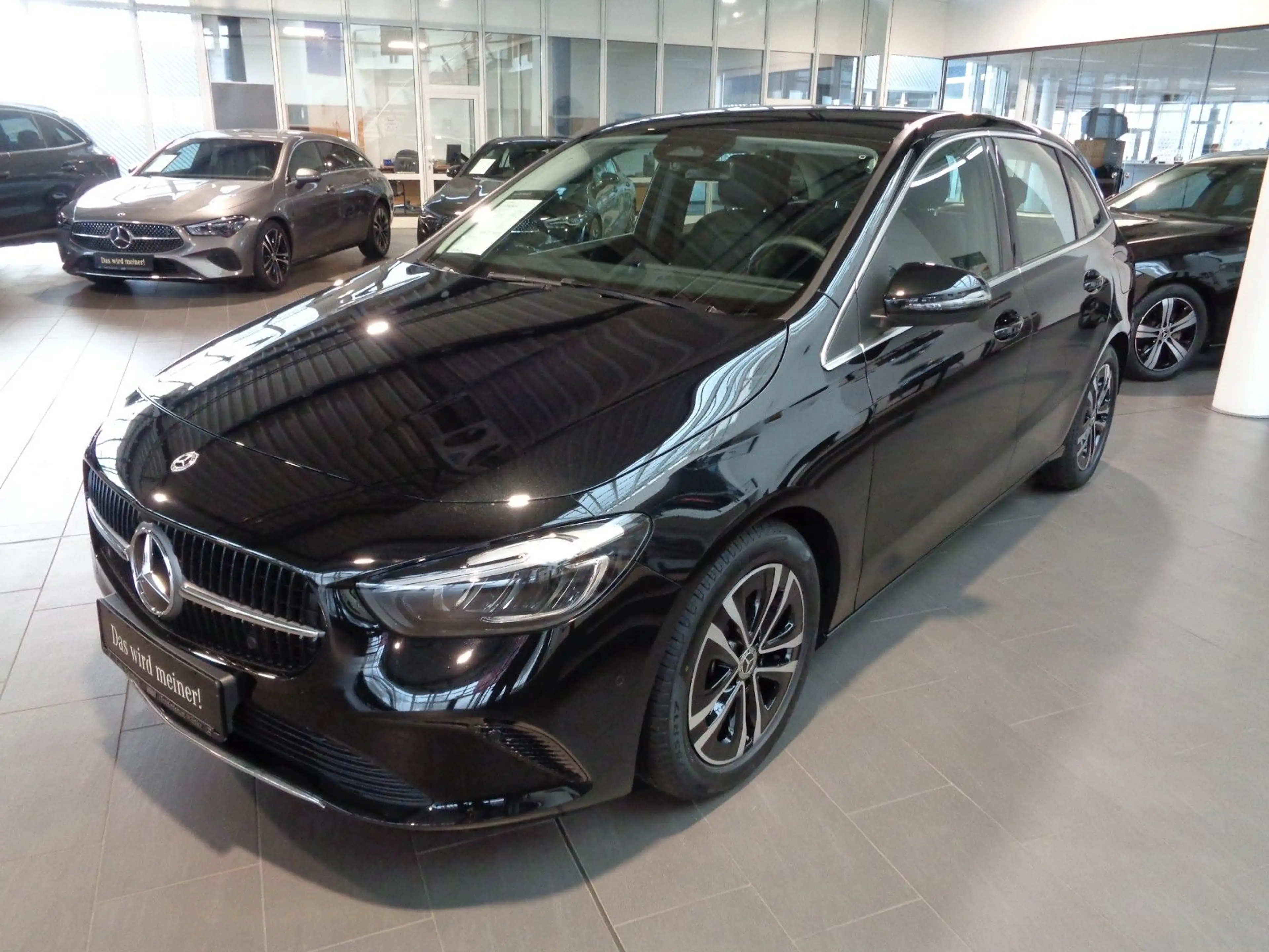 Mercedes-Benz B 200 NAVI,KAMERA,LED,SPUR,NP:45.767,-EURO