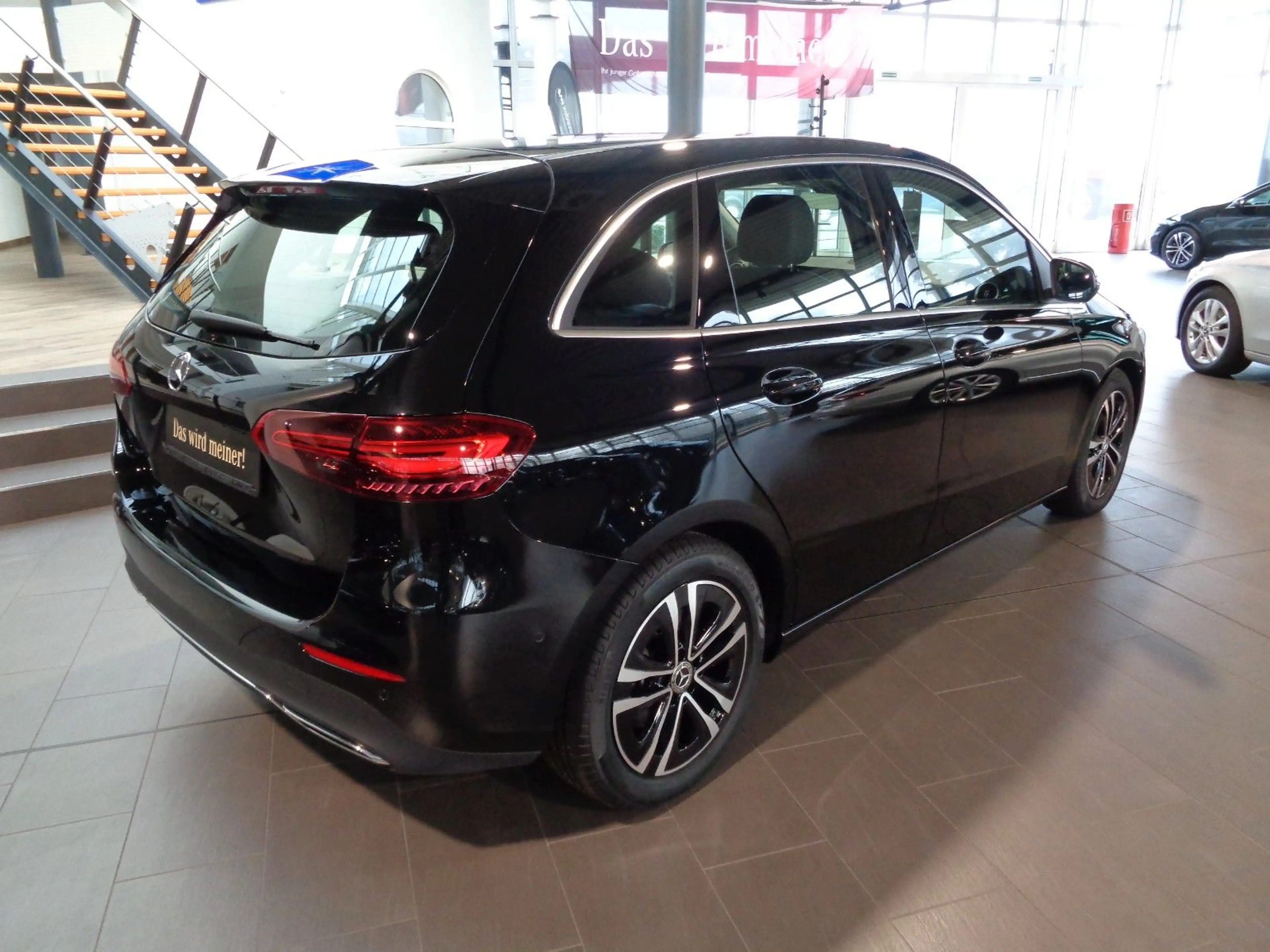 Mercedes-Benz B 200 NAVI,KAMERA,LED,SPUR,NP:45.767,-EURO — photo 4