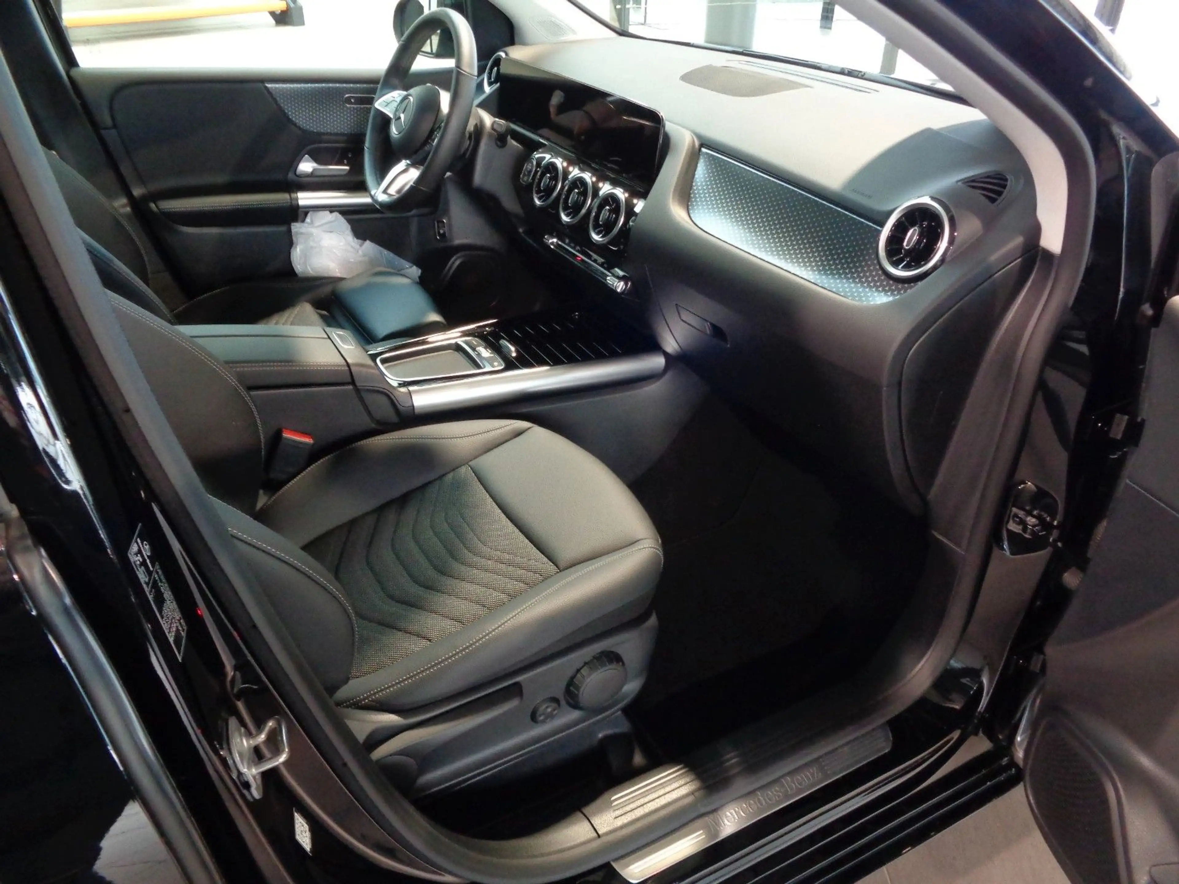 Mercedes-Benz B 200 NAVI,KAMERA,LED,SPUR,NP:45.767,-EURO — photo 8