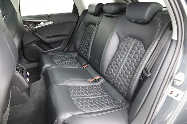 Audi RS6 Avant view 14
