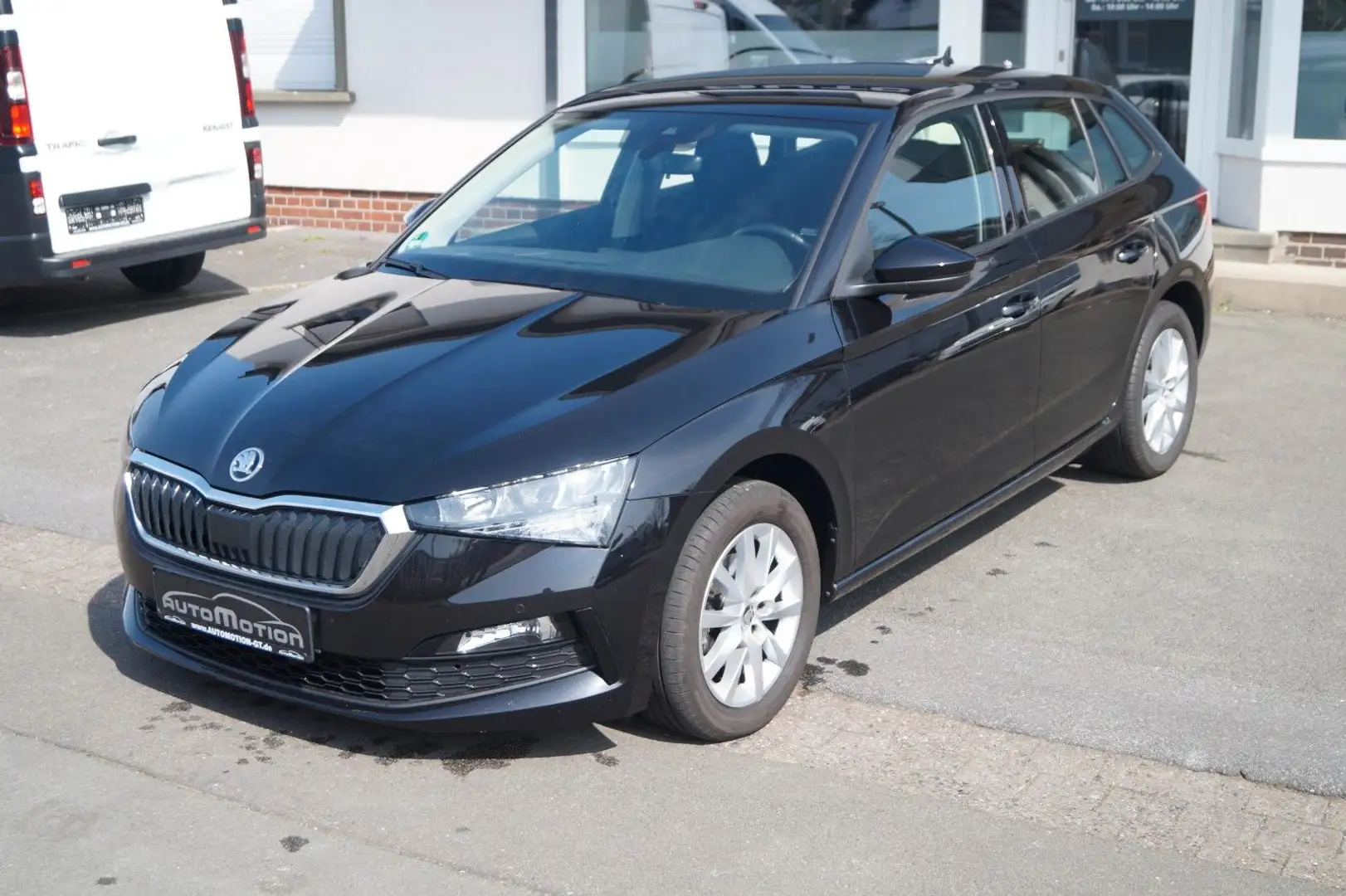 Skoda Scala Ambition*Navi*V.-Cockpit*LED*SHZ*PDC*ACC* Noir - 1