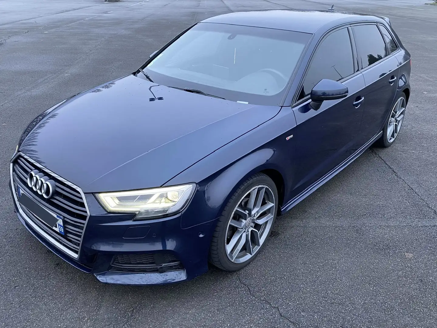 Audi A3 S-Line Plus Bleu - 1
