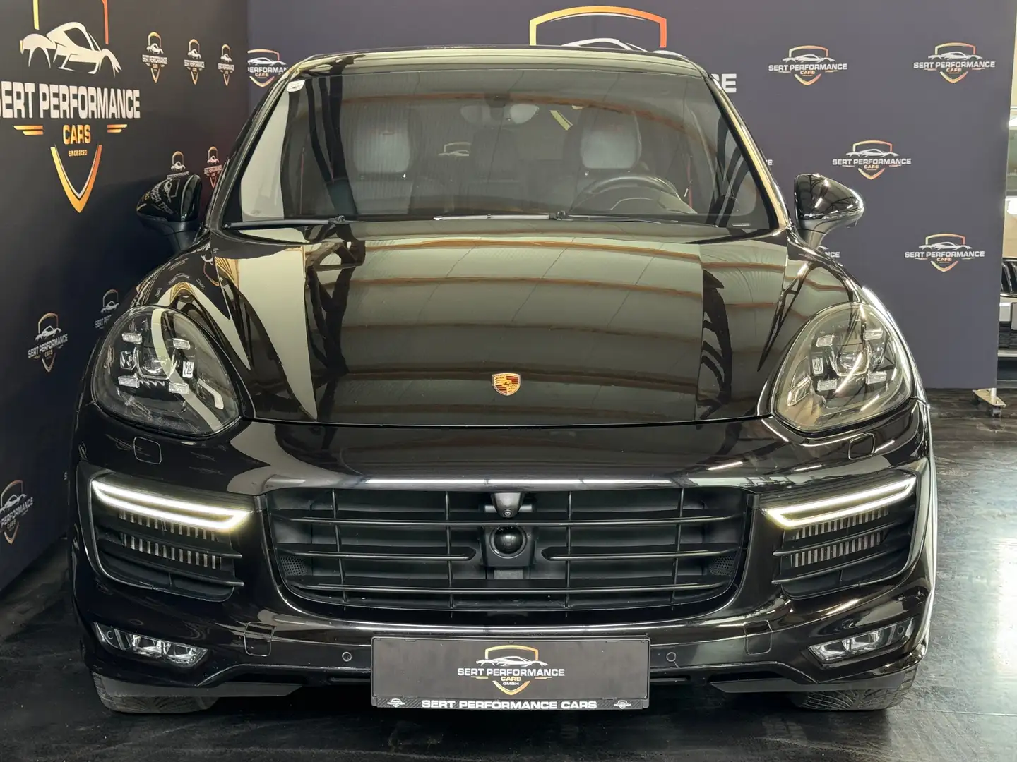 Porsche Cayenne GTS - 2