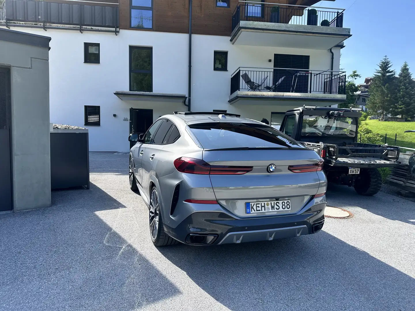 BMW X6 40 d xDrive M Sport Individual H&K Ambiente Air Grau - 1