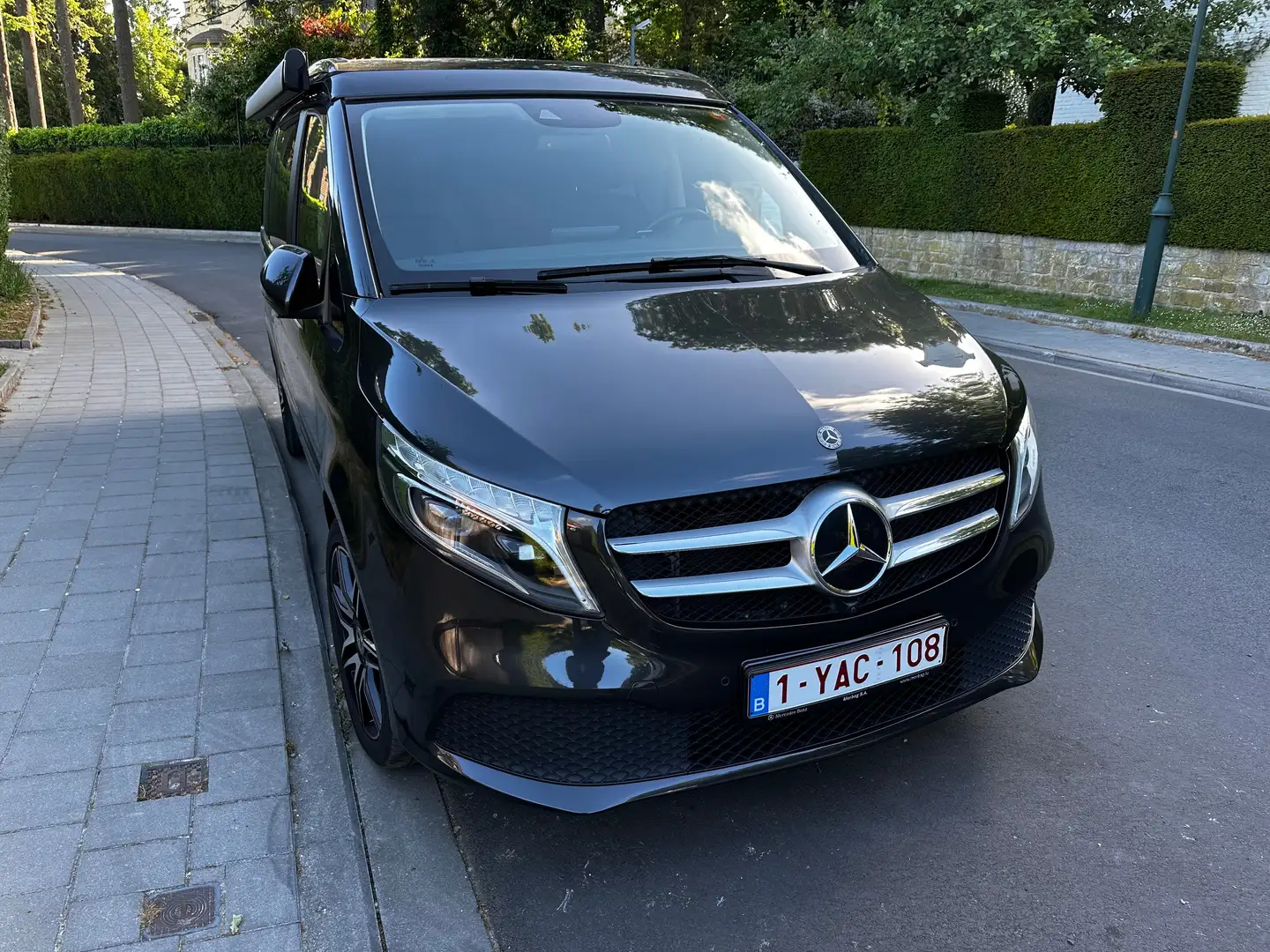 Mercedes-Benz Marco Polo 300 d (L2) AMG 4Matic 5 seats siva - 1
