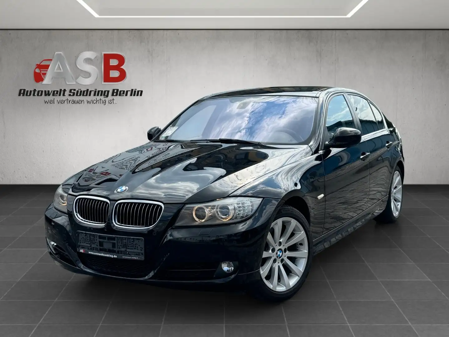 BMW 325 i xDrive Limousine Automatik*XENON*Navi Prof. Schwarz - 1