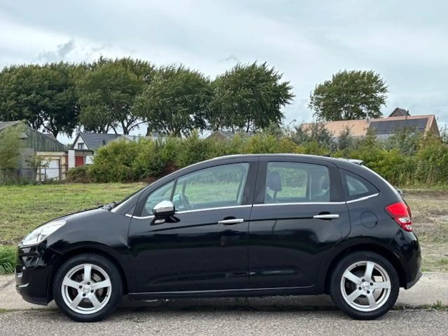 Citroen C3 1.2 VTi Collection 5-Drs ECC Audio-CD/MP3 Cruiseco Noir - 2