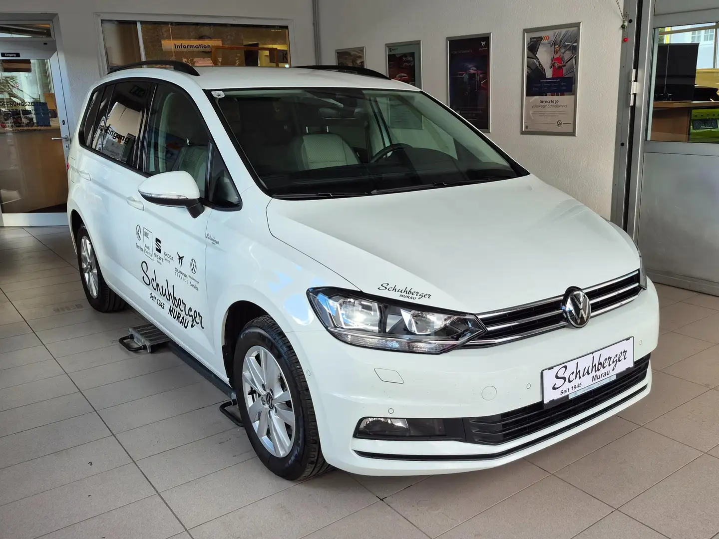 Volkswagen Touran Life TSI Weiß - 1