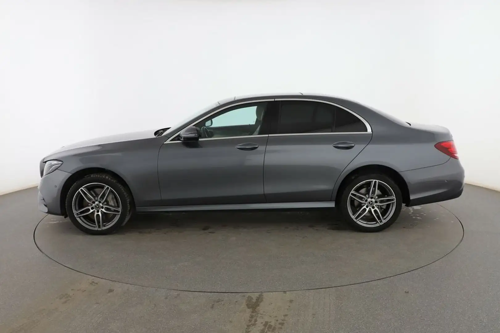 Mercedes-Benz E 350 350d 4Matic Aut. Gris - 2