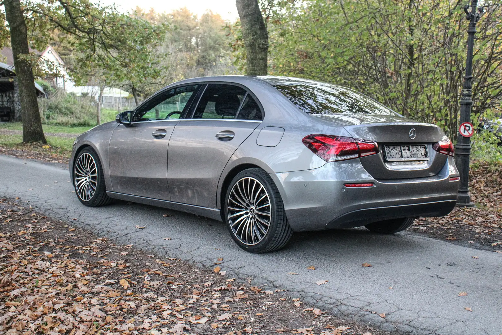 Mercedes-Benz A 180 A 180 Berline *Achteruitrijcamera *LED verlichting Gris - 2