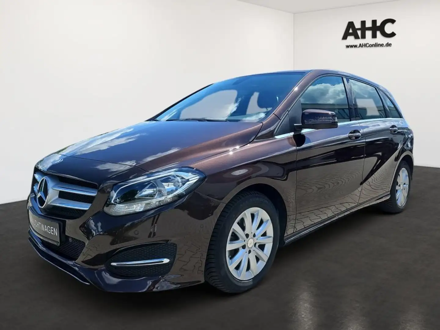 Mercedes-Benz B 180 Style Navi SHZ Parkpilot Bruin - 1