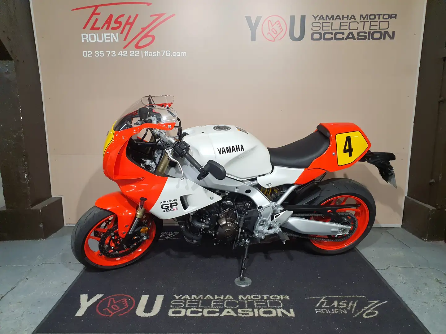 Yamaha XSR 900 Blanc - 2