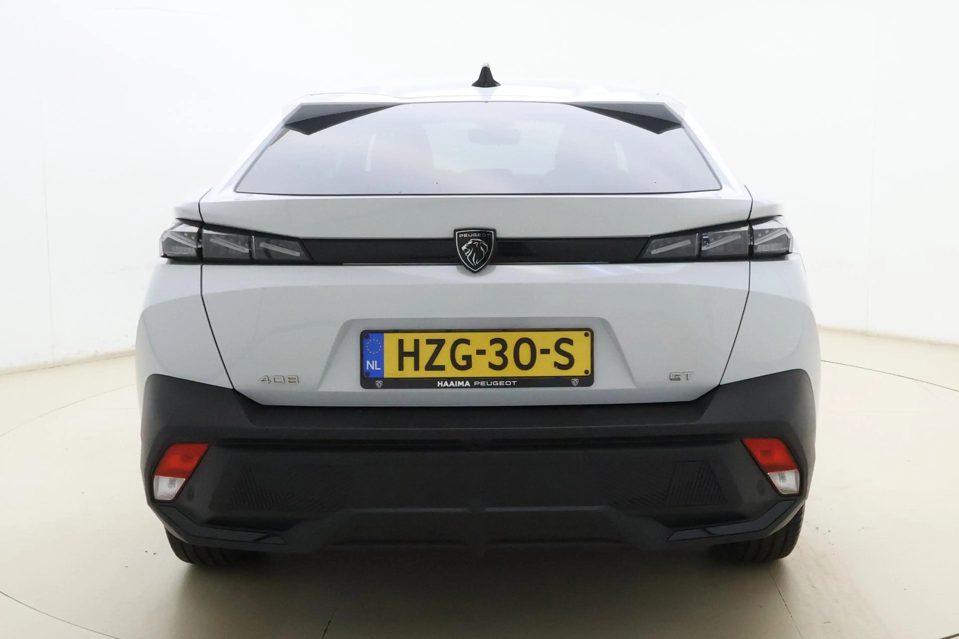 Peugeot 408 1.2 Hybrid 145 e-DCS6 GT Navigatie | Cruise Contro — photo 12
