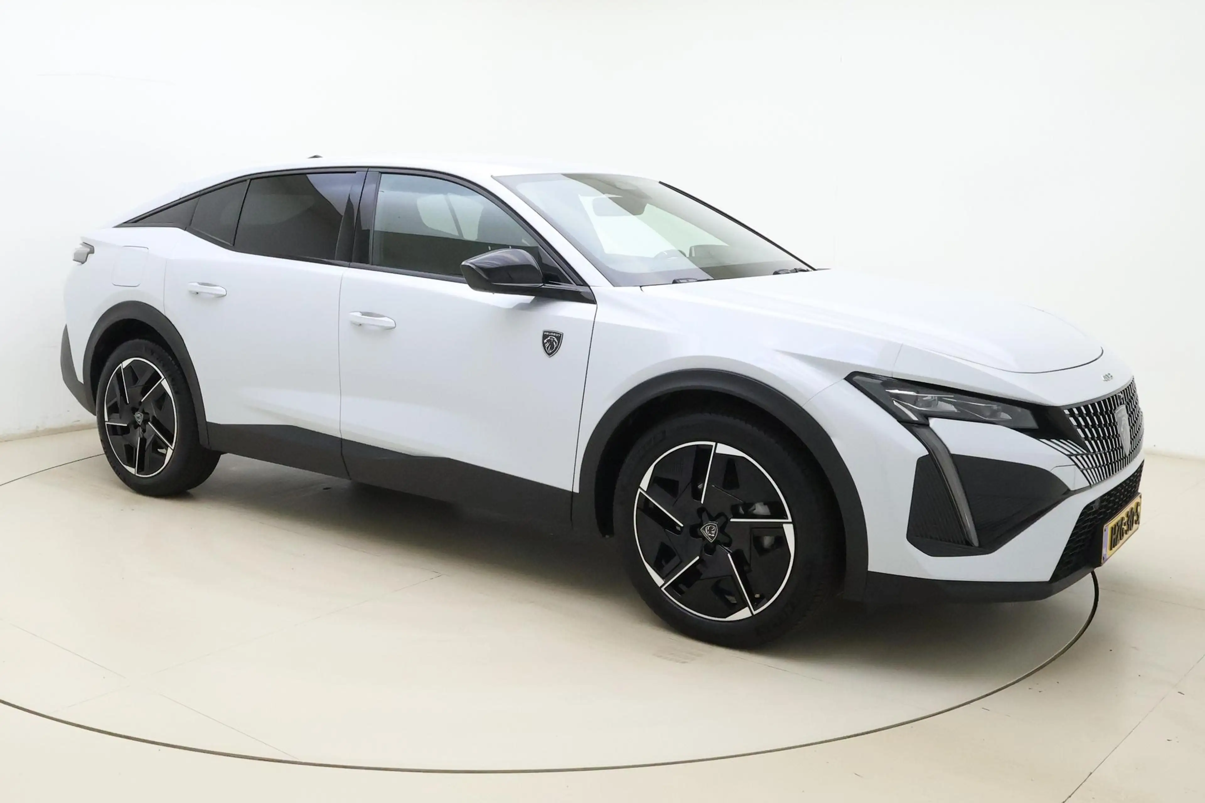 Peugeot 408 1.2 Hybrid 145 e-DCS6 GT Navigatie | Cruise Contro — photo 9