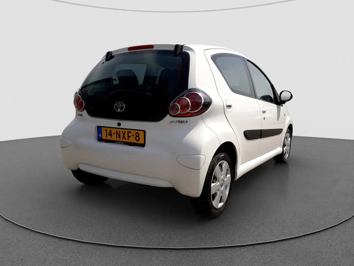 Toyota Aygo 1.0-12V Comfort Navigator | Navigatie | Airco | Blanco - 2