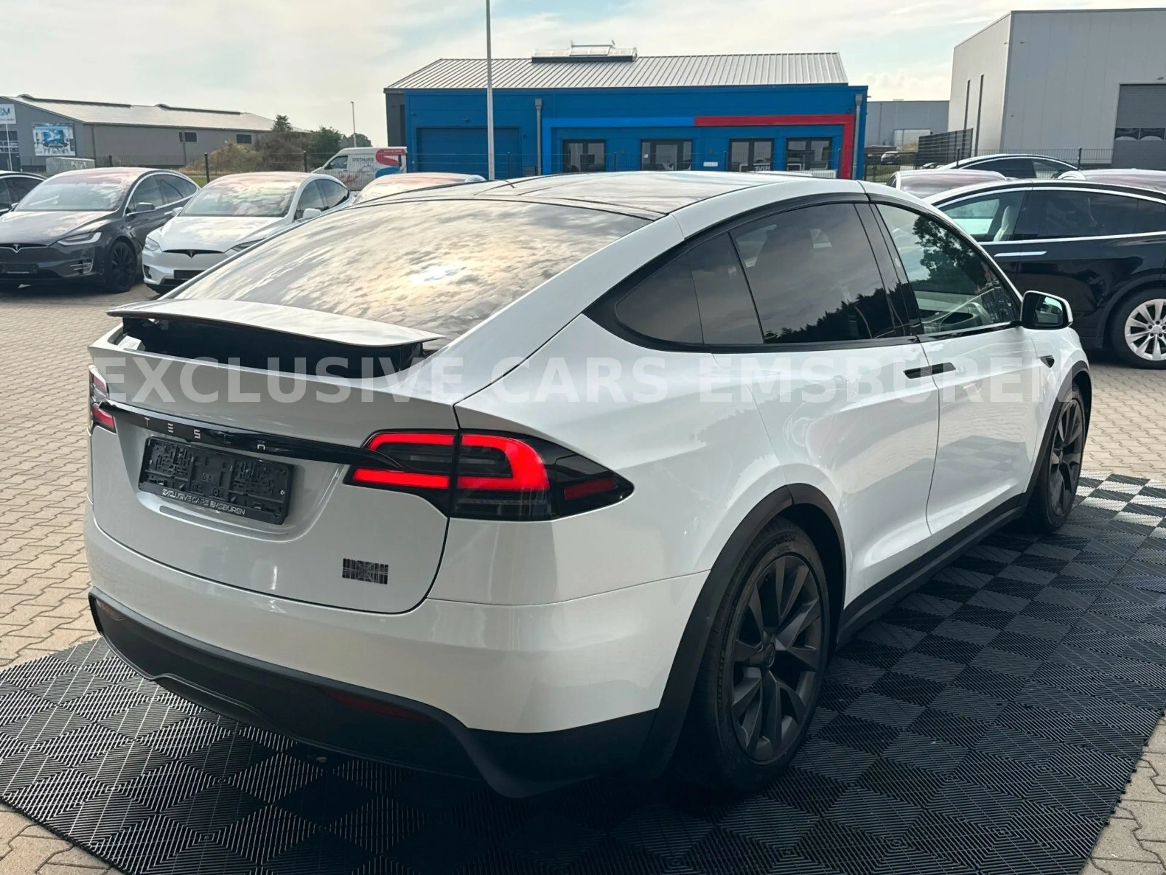 Tesla Model X MODEL X PLAID | AI HARDWARE 4| 6 SEATER — photo 14