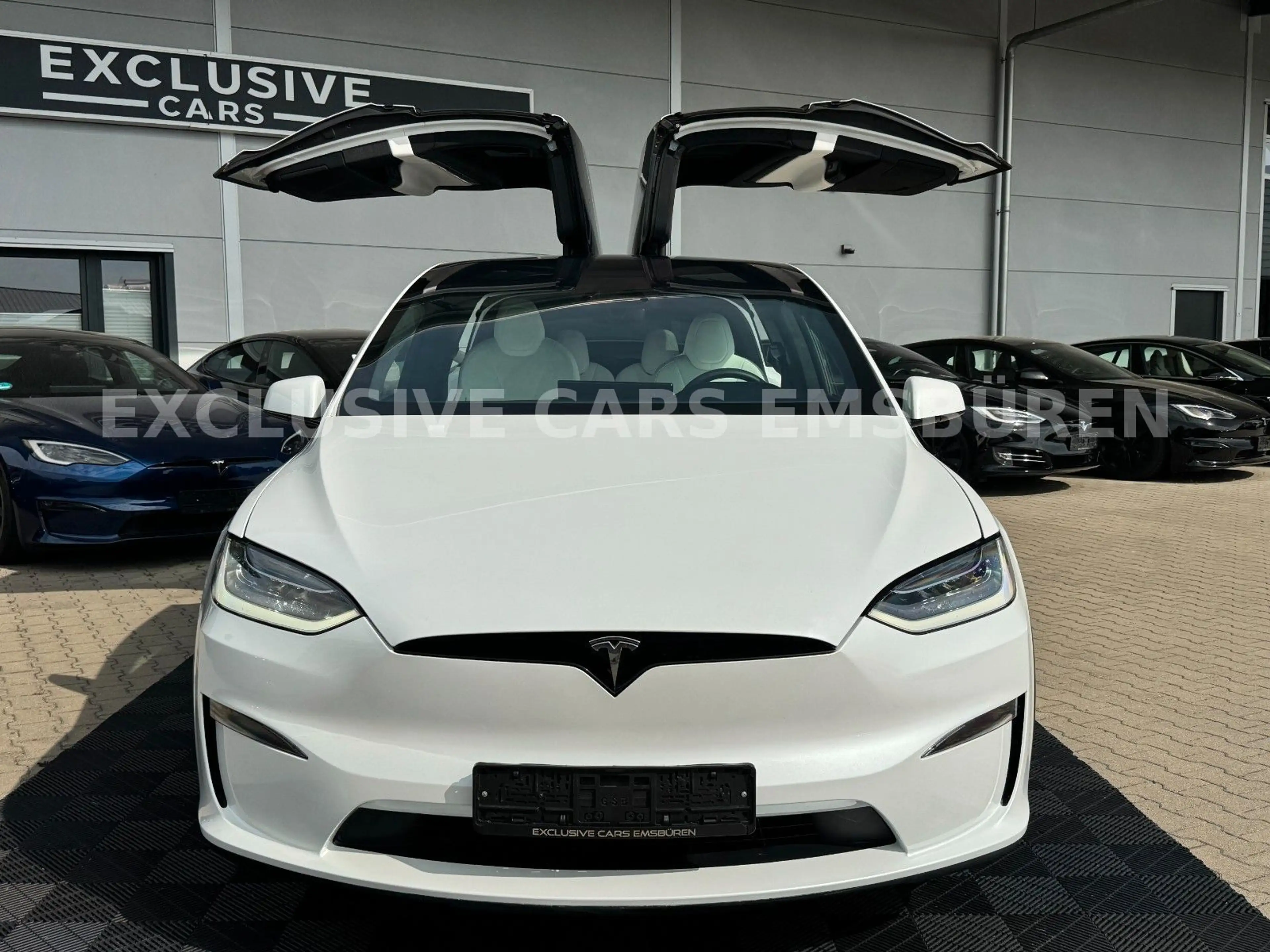 Tesla Model X MODEL X PLAID | AI HARDWARE 4| 6 SEATER — photo 2