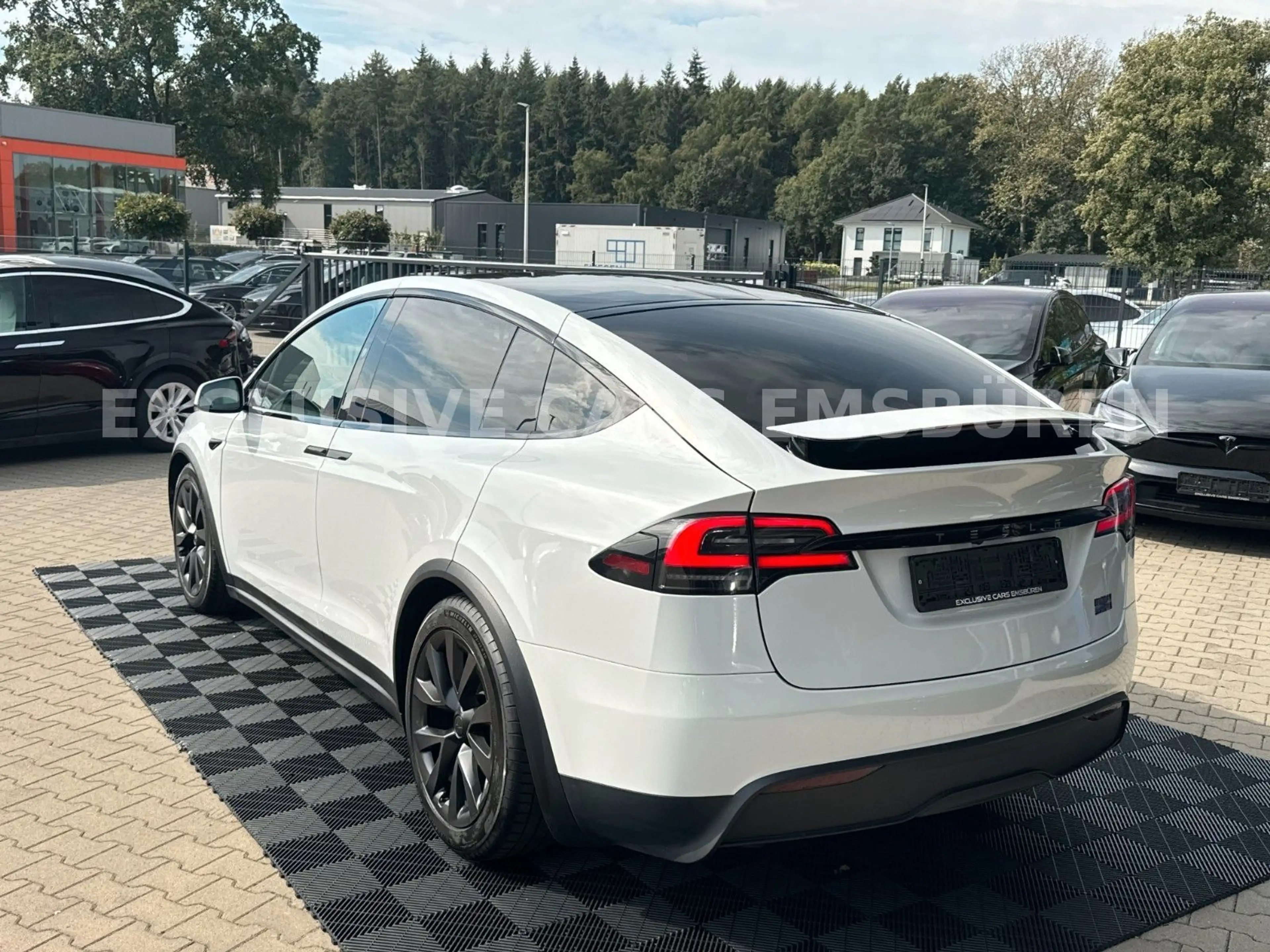 Tesla Model X MODEL X PLAID | AI HARDWARE 4| 6 SEATER — photo 7