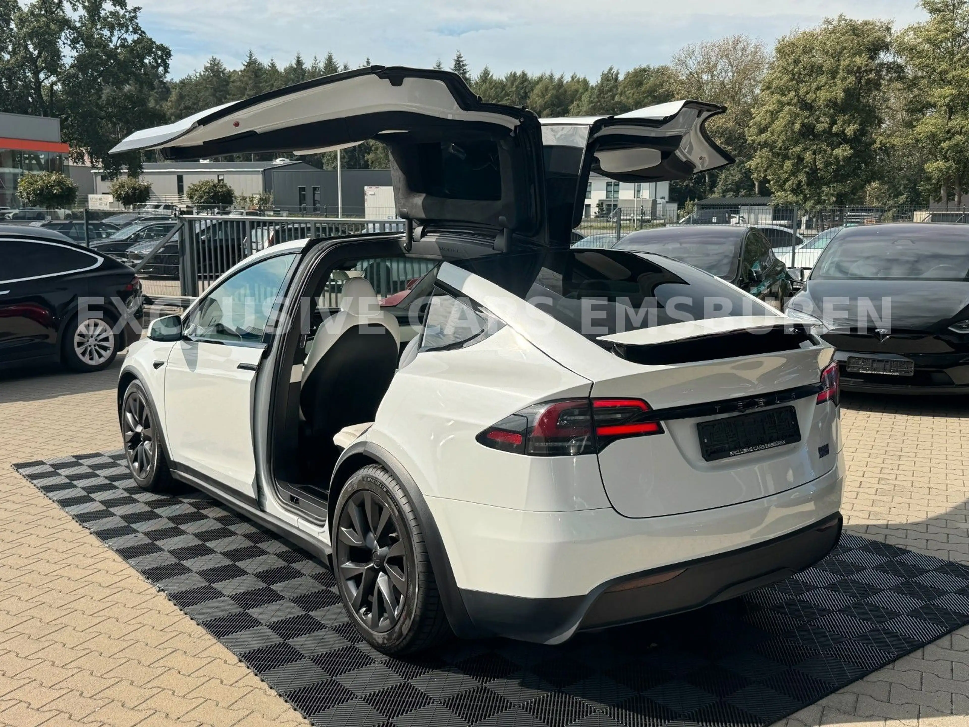 Tesla Model X MODEL X PLAID | AI HARDWARE 4| 6 SEATER — photo 10