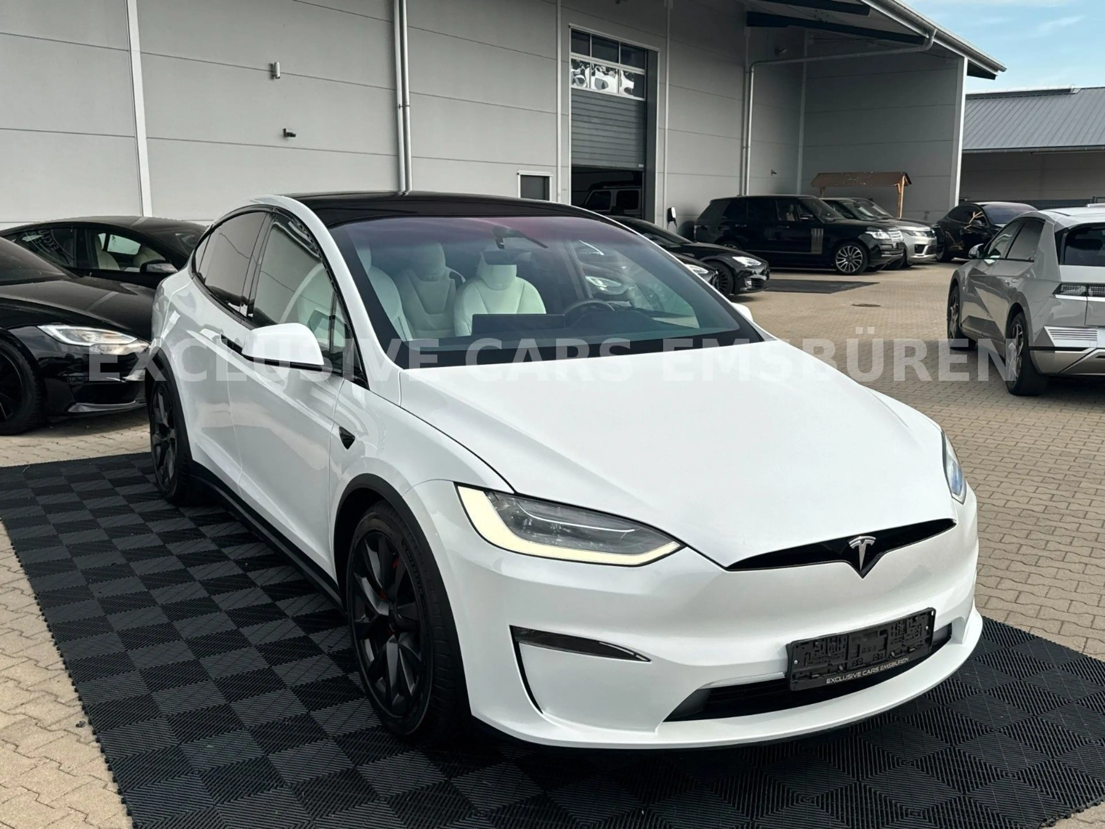 Tesla Model X MODEL X PLAID | AI HARDWARE 4| 6 SEATER — photo 11