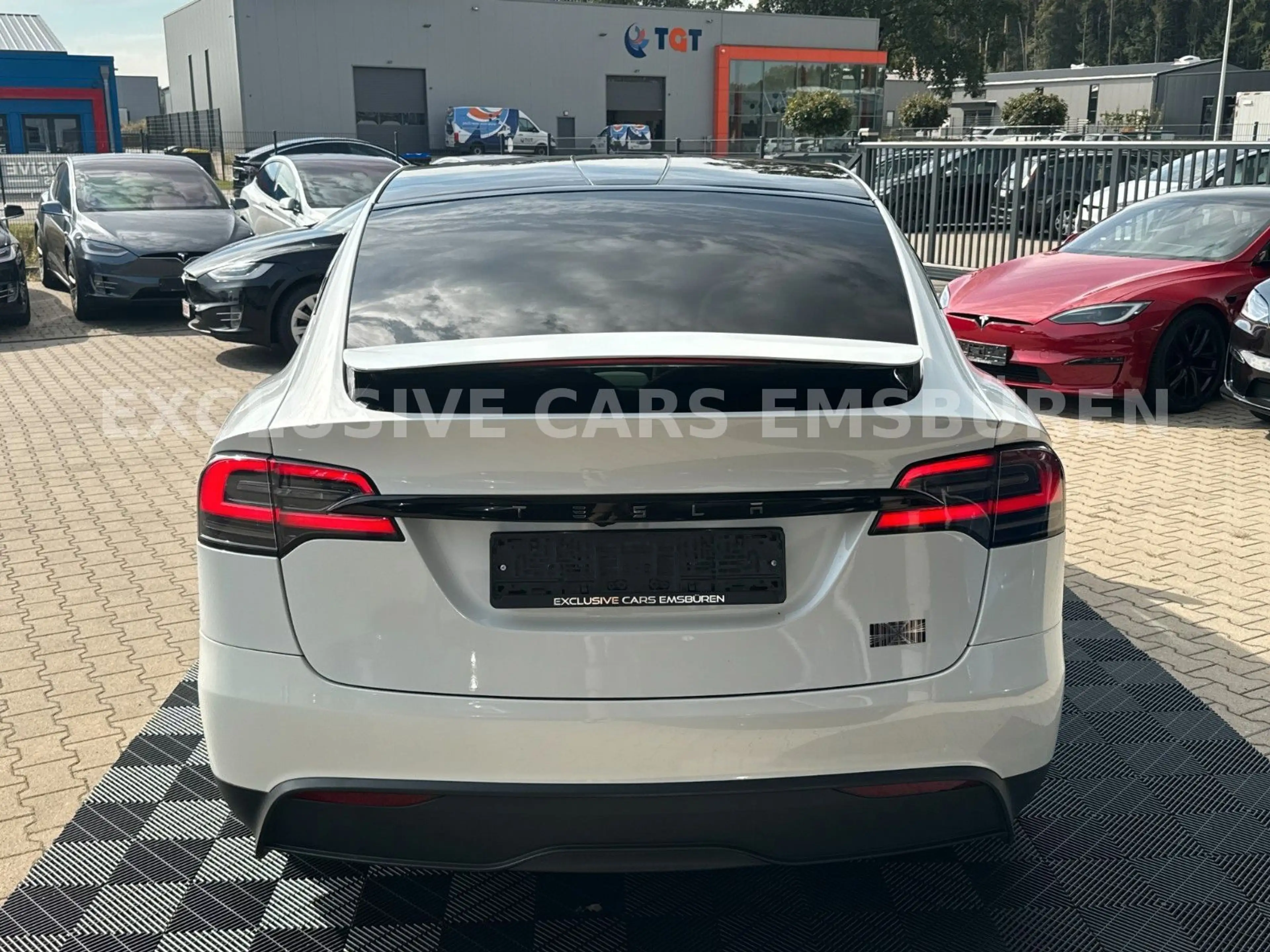 Tesla Model X MODEL X PLAID | AI HARDWARE 4| 6 SEATER — photo 5