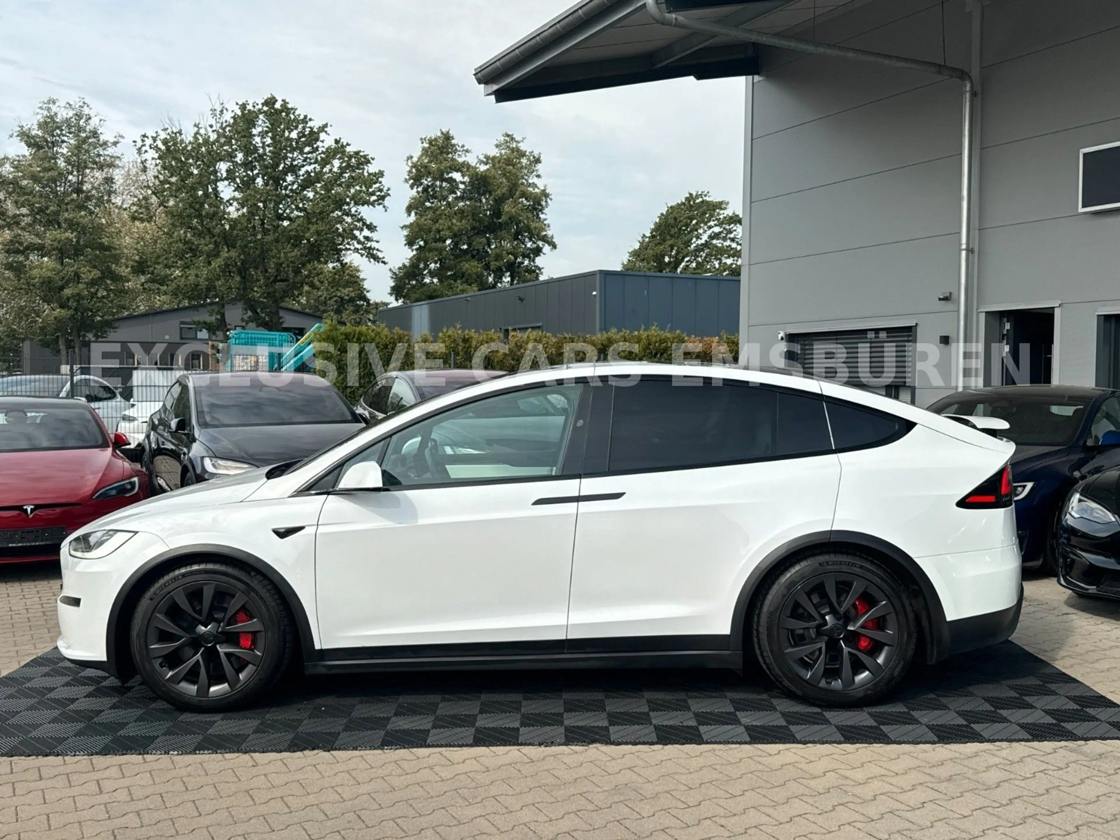 Tesla Model X MODEL X PLAID | AI HARDWARE 4| 6 SEATER — photo 8