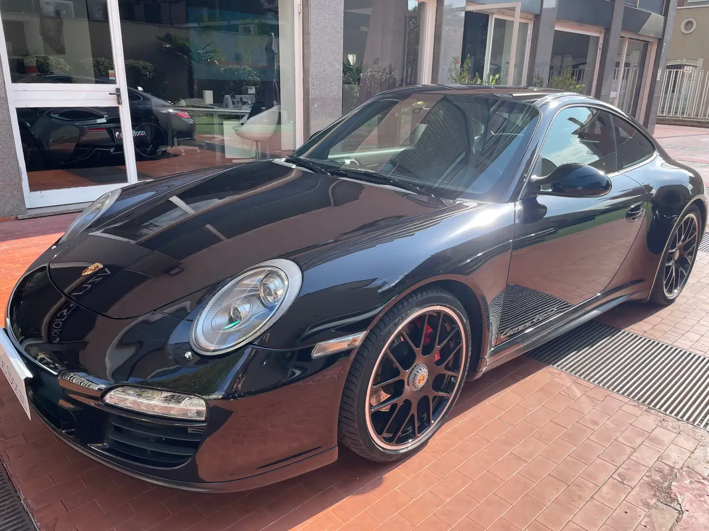 Porsche 911 911 Carrera Coupe 3.8 - 4 GTS - PDK- uff italiana Nero - 2