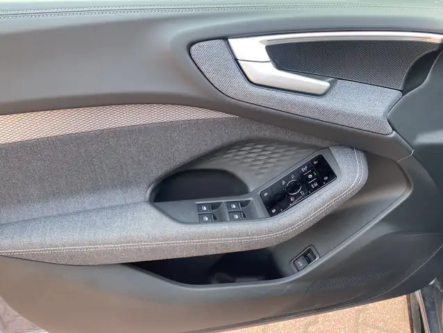 Audi A5 view 6