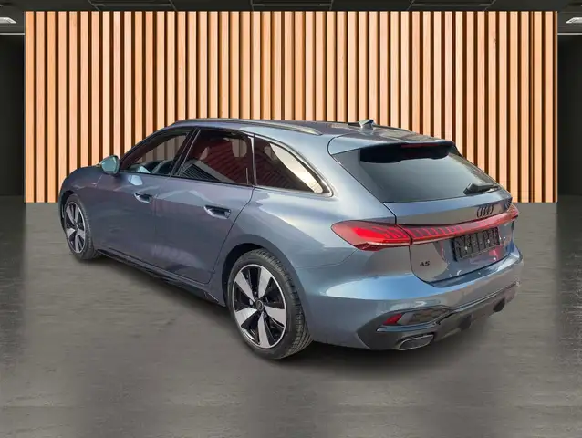 Audi A5 view 3