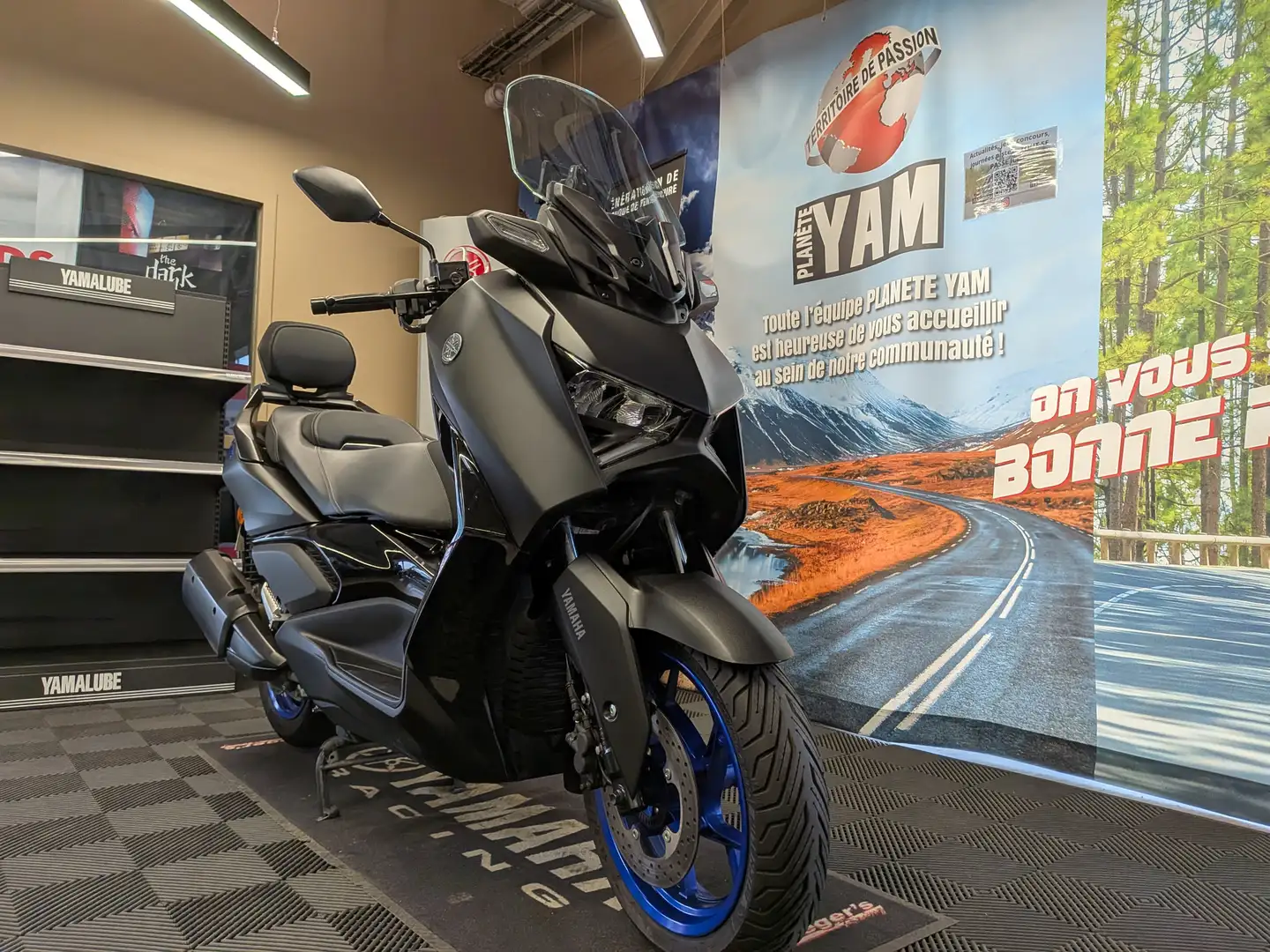 Yamaha X-Max 300 - 2