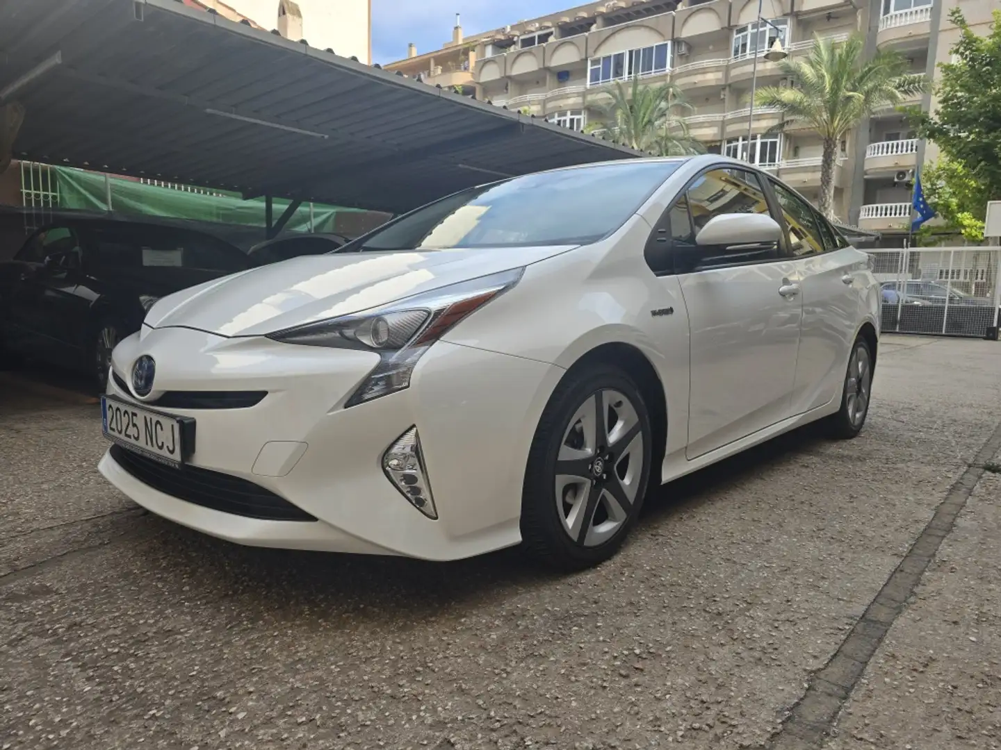 Toyota Prius Familiar Automático de 5 Puertas Bianco - 1