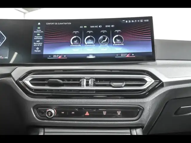 BMW 3 Series view 12