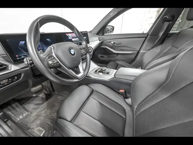 BMW 3 Series view 6