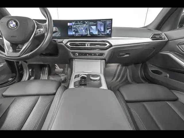 BMW 3 Series view 7