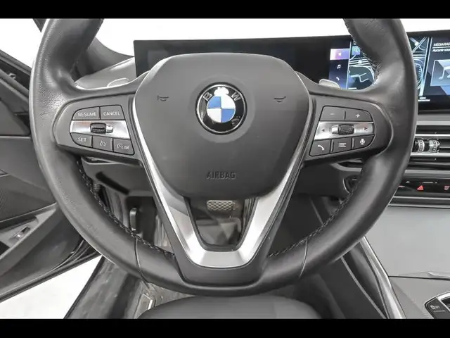 BMW 3 Series view 9